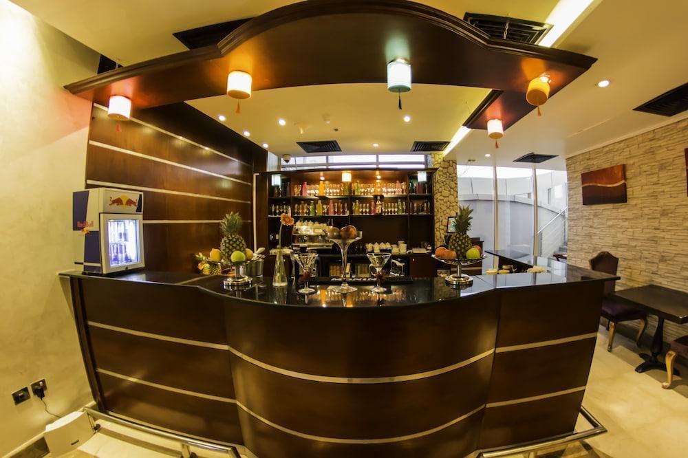 The Royal Riviera Hotel Doha Kültér fotó