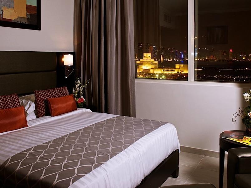 The Royal Riviera Hotel Doha Kültér fotó