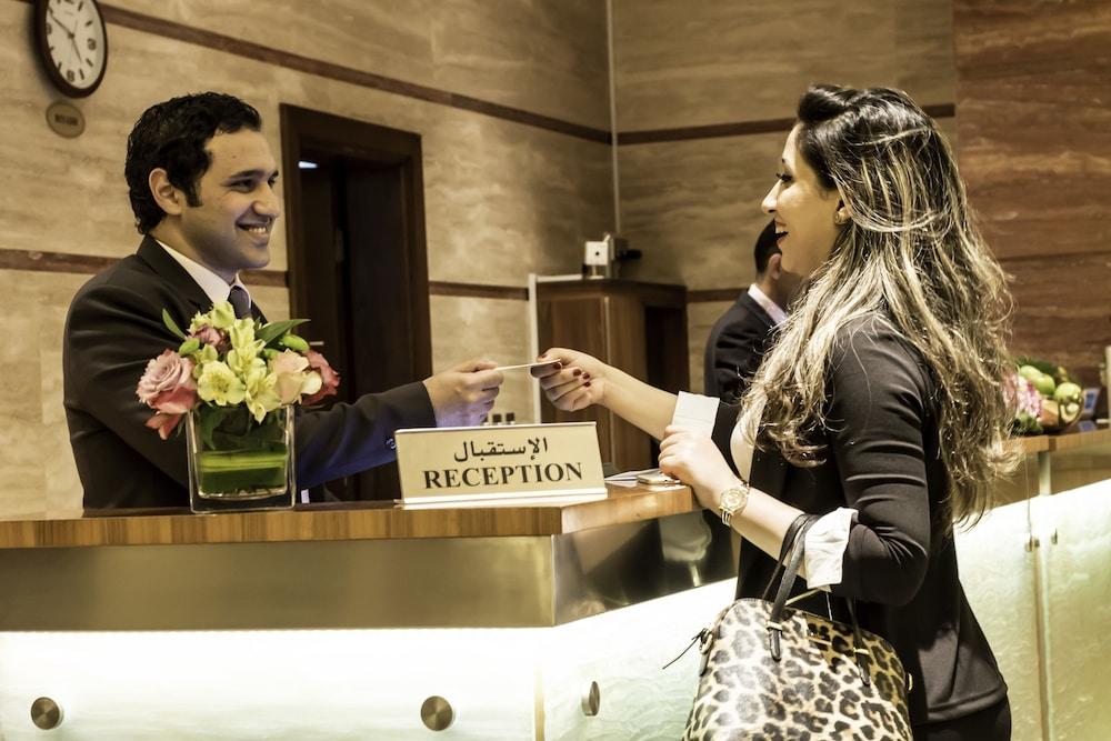 The Royal Riviera Hotel Doha Kültér fotó