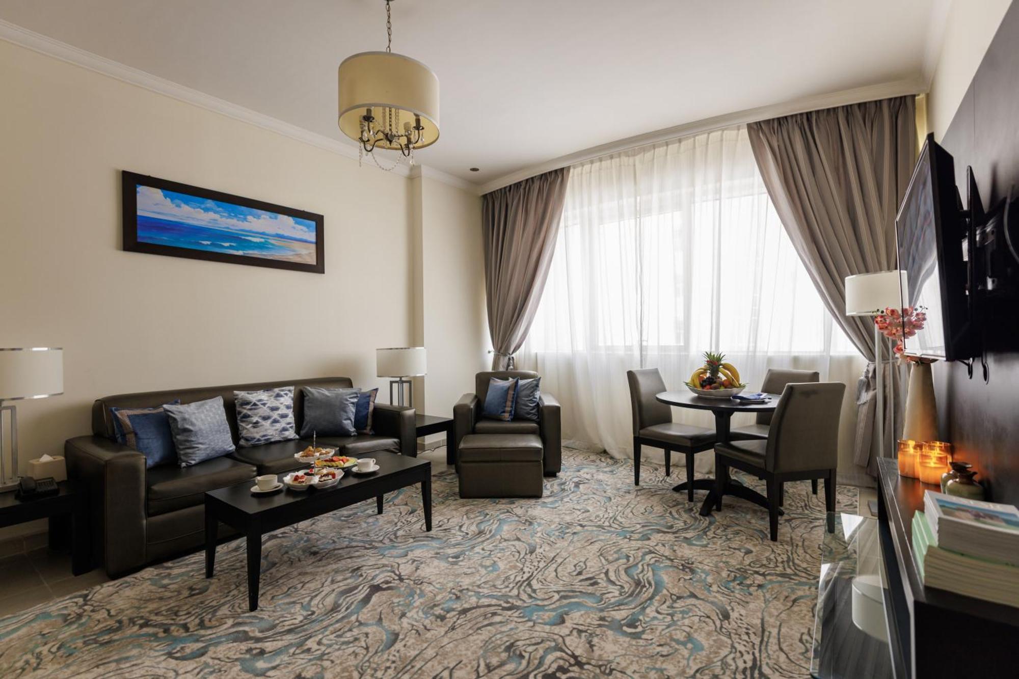 The Royal Riviera Hotel Doha Kültér fotó